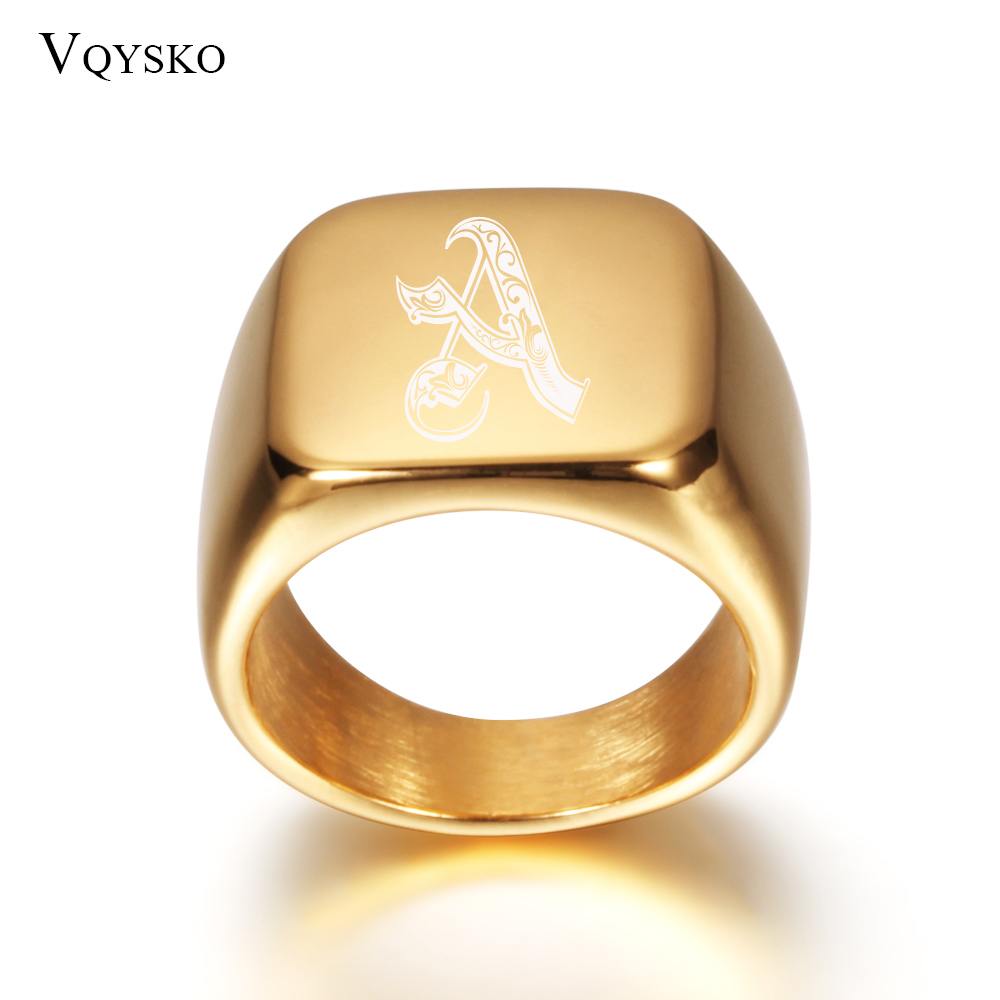 Men Accessories Wedding - Gold Tone Mens Big Letter แหวนที่กําหนดเองสแตนเลสสตีลเครื่องประดับแหวนนิ้วมือส่วนบุคคลสําหรับชายของขวัญอุปกรณ์เสริม