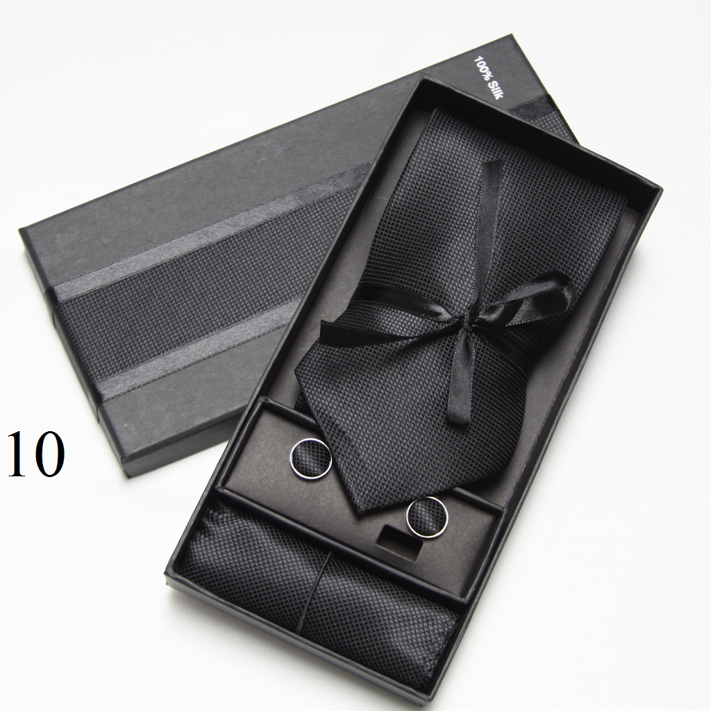 ชุดเซ็ตเนคไท ผ้าเช็ดหน้า และกร - Cufflink Box Set บทวิจารณ์และราคา