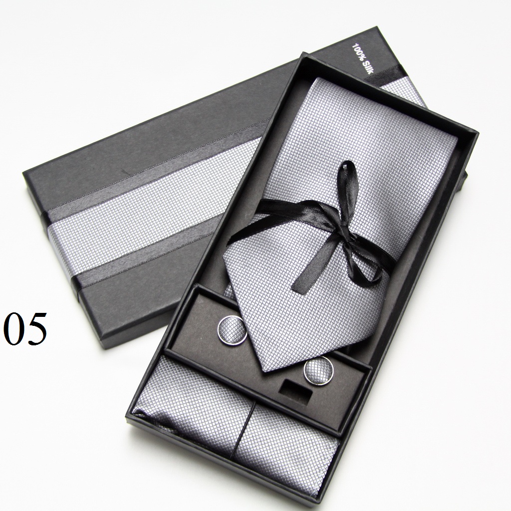 ชุดเซ็ตเนคไท ผ้าเช็ดหน้า และกร - Cufflink Box Set บทวิจารณ์และราคา